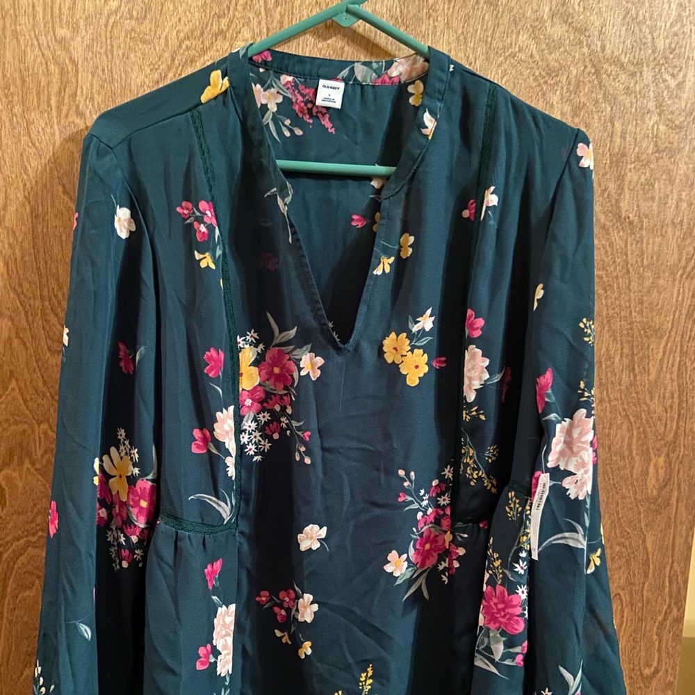 BNWT Old Navy blouse